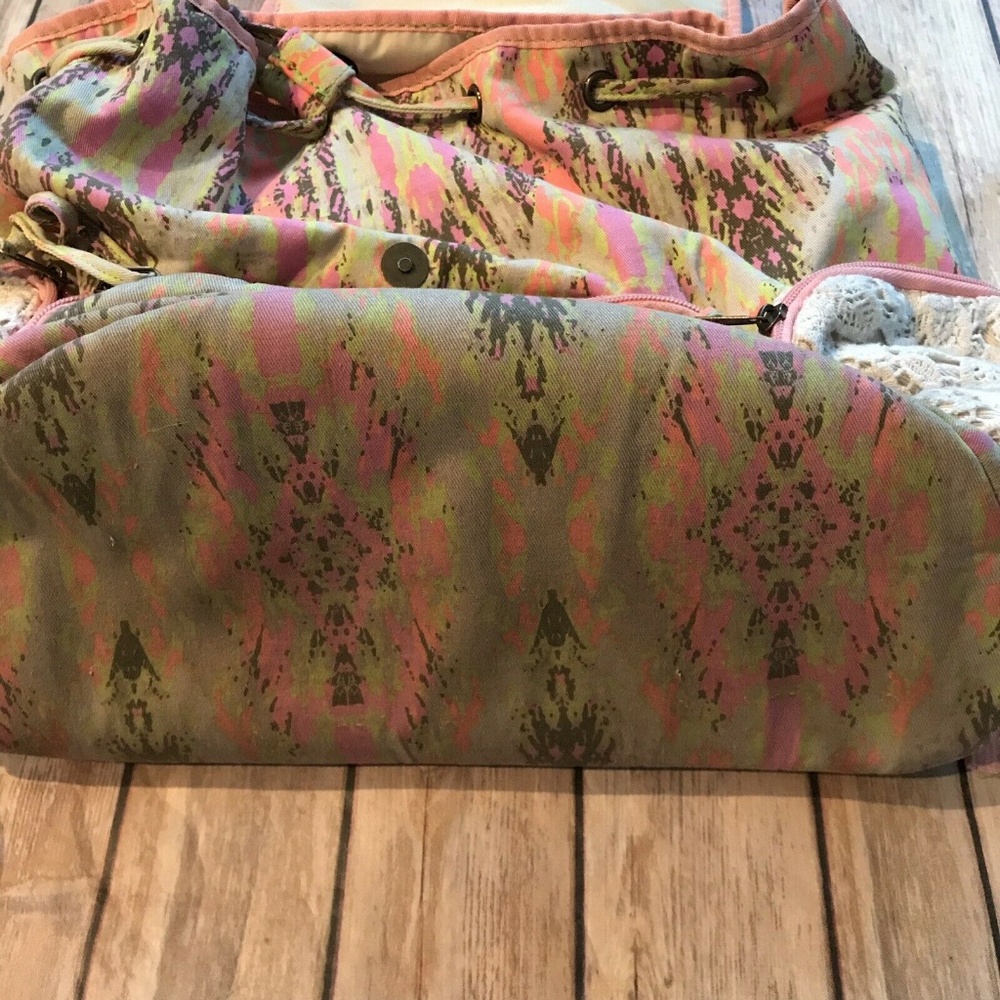 Tigerbear Republik Backpack Drawstring Snap - Picture 6 of 8